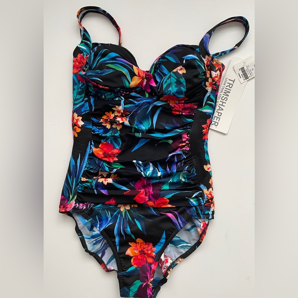 BNWT Swimco Floral One Piece Swimsuit size 12